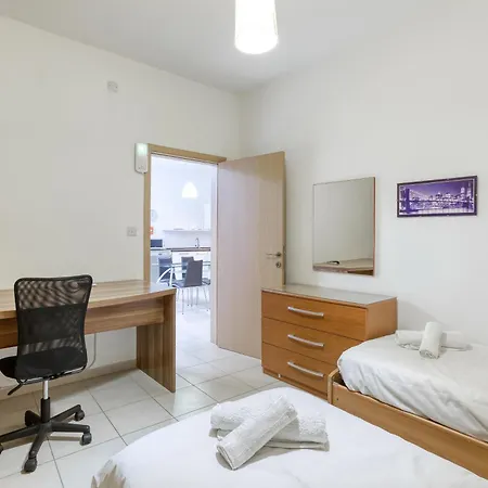 A 2br Spacious In The Heart Of St Julians By 360 Estates * San Ġiljan