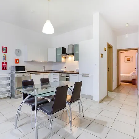 Apartmán A 2br Spacious In The Heart Of St Julians By 360 Estates *