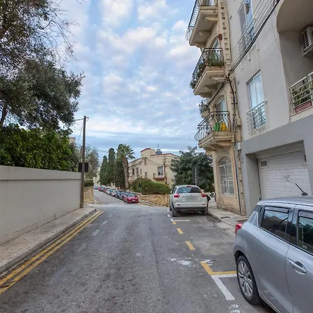 A 2br Spacious In The Heart Of St Julians By 360 Estates Apartmán *