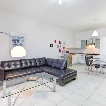 Apartmán A 2br Spacious In The Heart Of St Julians By 360 Estates *