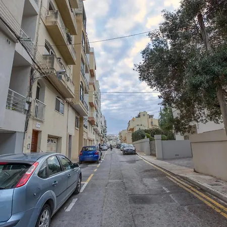 Apartmán A 2br Spacious In The Heart Of St Julians By 360 Estates