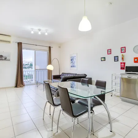 Apartmán A 2br Spacious In The Heart Of St Julians By 360 Estates