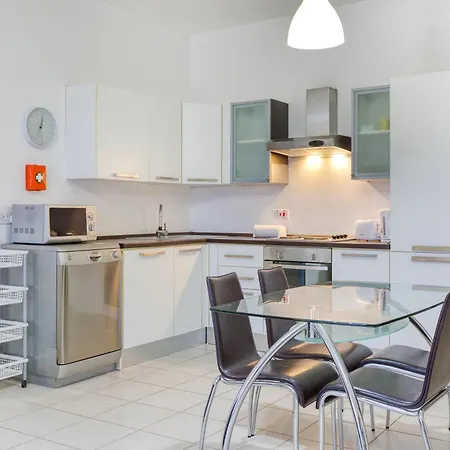 A 2br Spacious In The Heart Of St Julians By 360 Estates * Saint Julian's